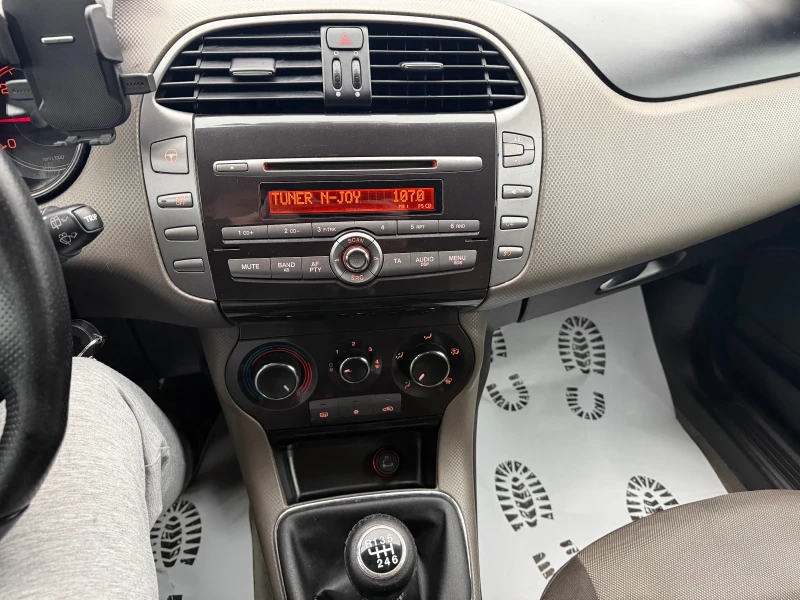 Fiat Bravo Mjet 1.6 120 к.с. 6-СКОРОСТИ РЕГИСТРИРАНА , снимка 9 - Автомобили и джипове - 52576645