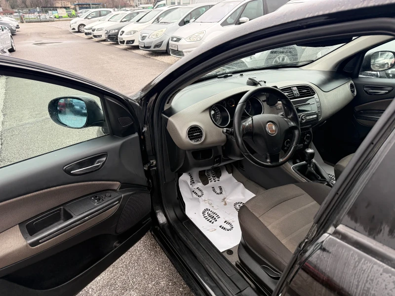 Fiat Bravo Mjet 1.6 120 к.с. 6-СКОРОСТИ РЕГИСТРИРАНА , снимка 5 - Автомобили и джипове - 52576645