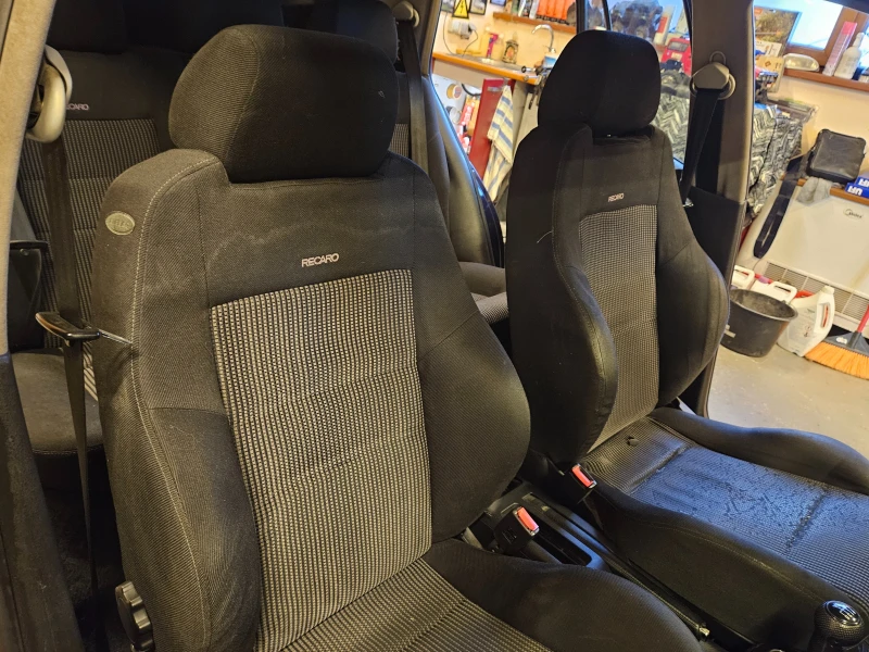 VW Golf, снимка 5 - Автомобили и джипове - 52943720