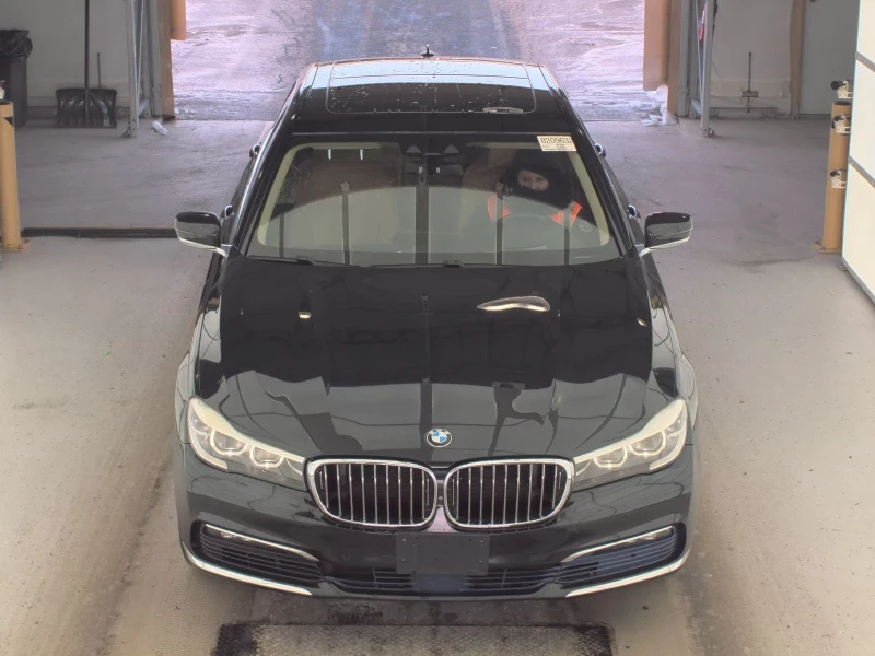 BMW 740 i xDrive, снимка 2 - Автомобили и джипове - 53453018