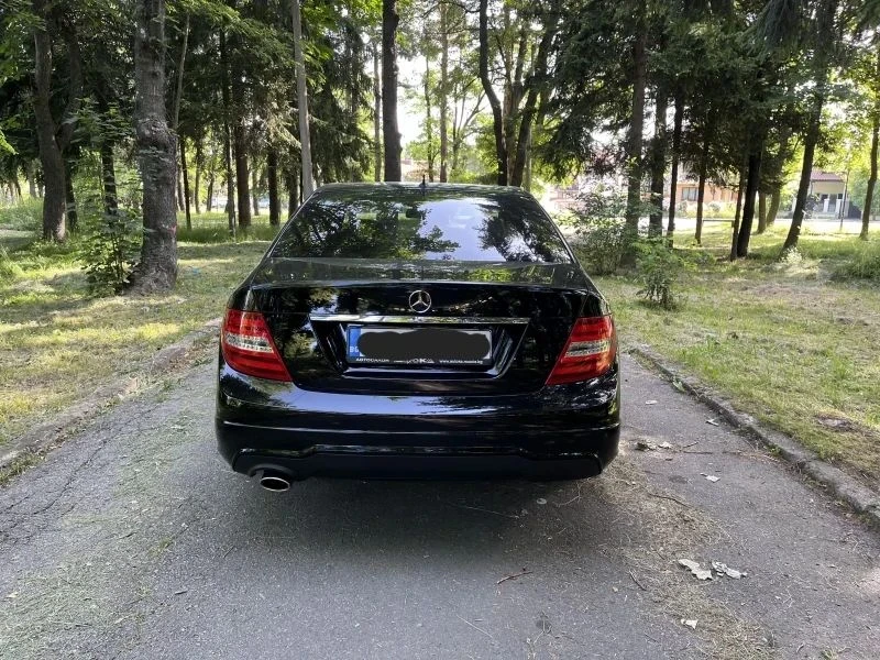 Mercedes-Benz C 220, снимка 4 - Автомобили и джипове - 54100094