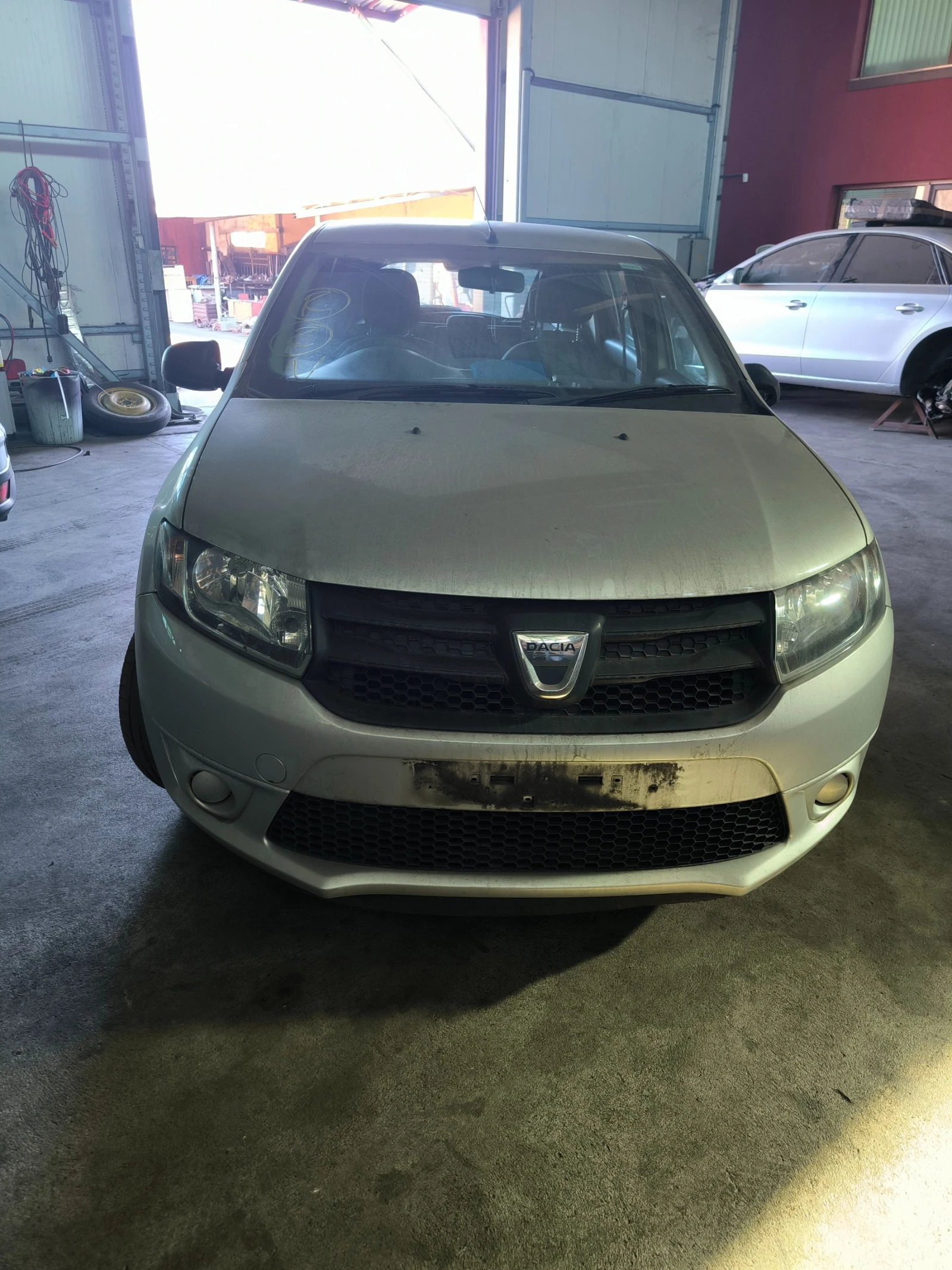 Dacia Sandero 0.900tce - изображение 2