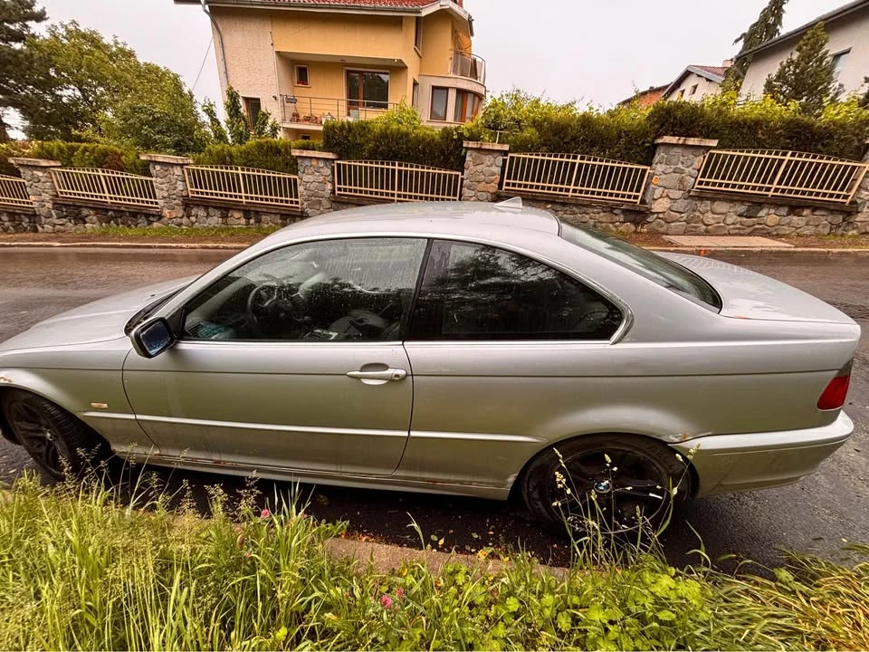 BMW 323  - изображение 4