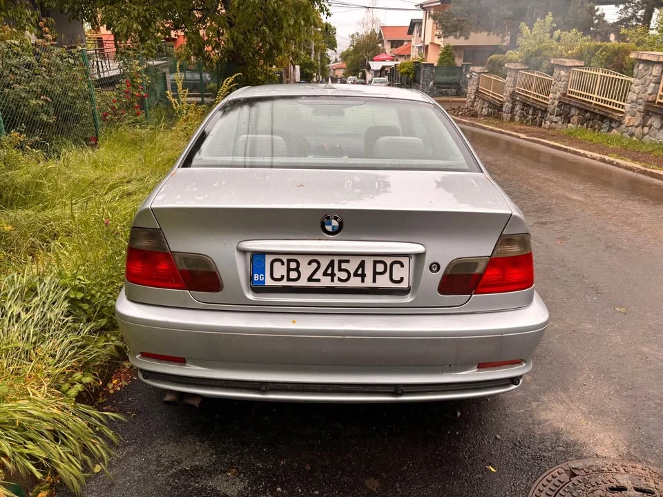 BMW 323  - изображение 7