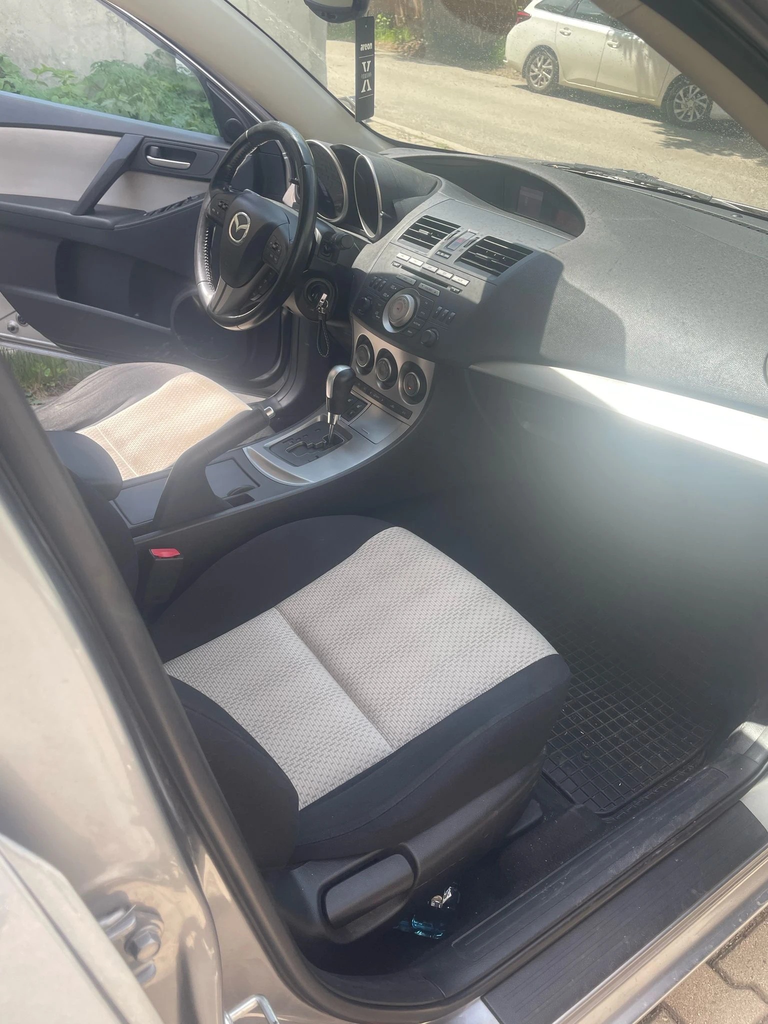 Mazda 3  - изображение 6