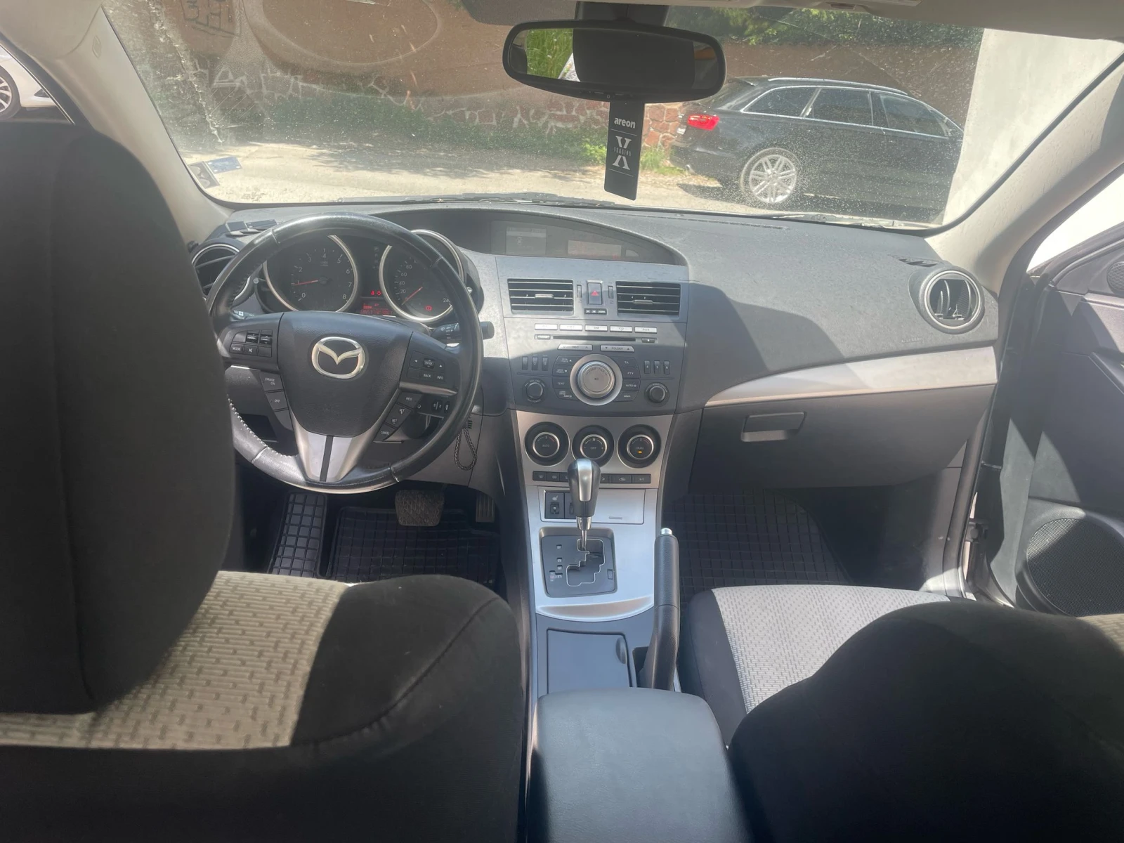 Mazda 3  - изображение 7