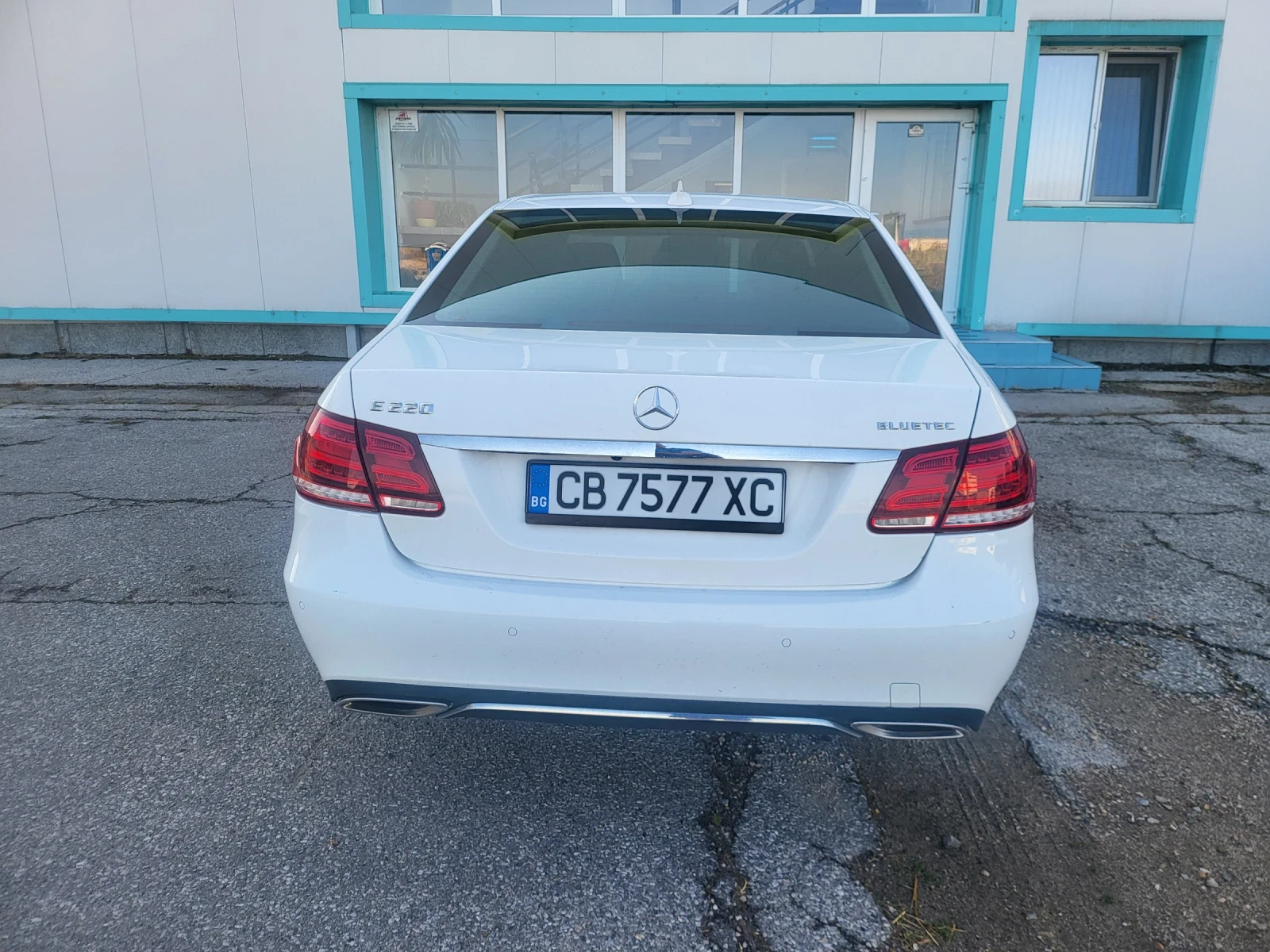 Mercedes-Benz E 220  - изображение 2