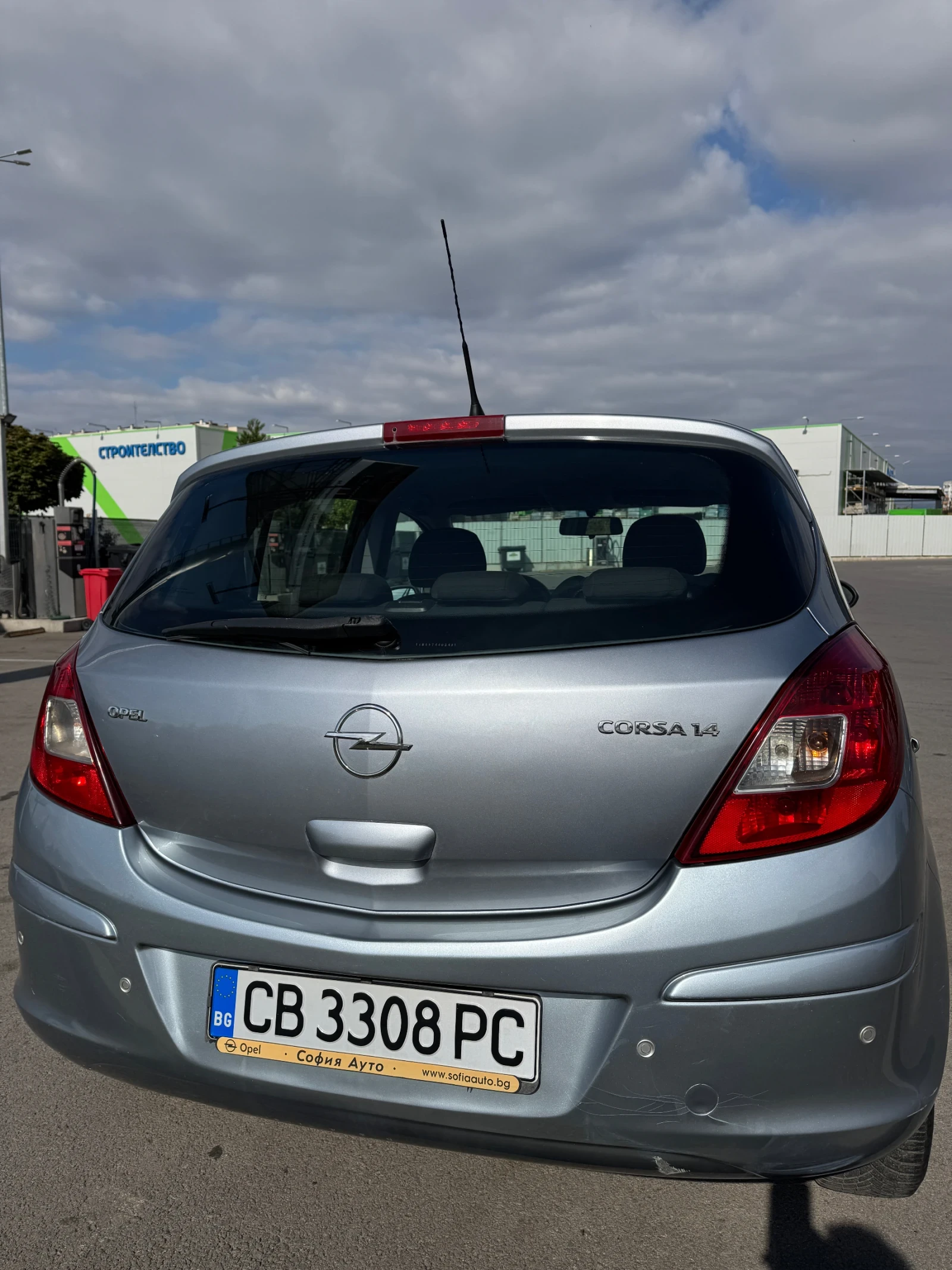Opel Corsa 1.4 90.   | Mobile.bg   9