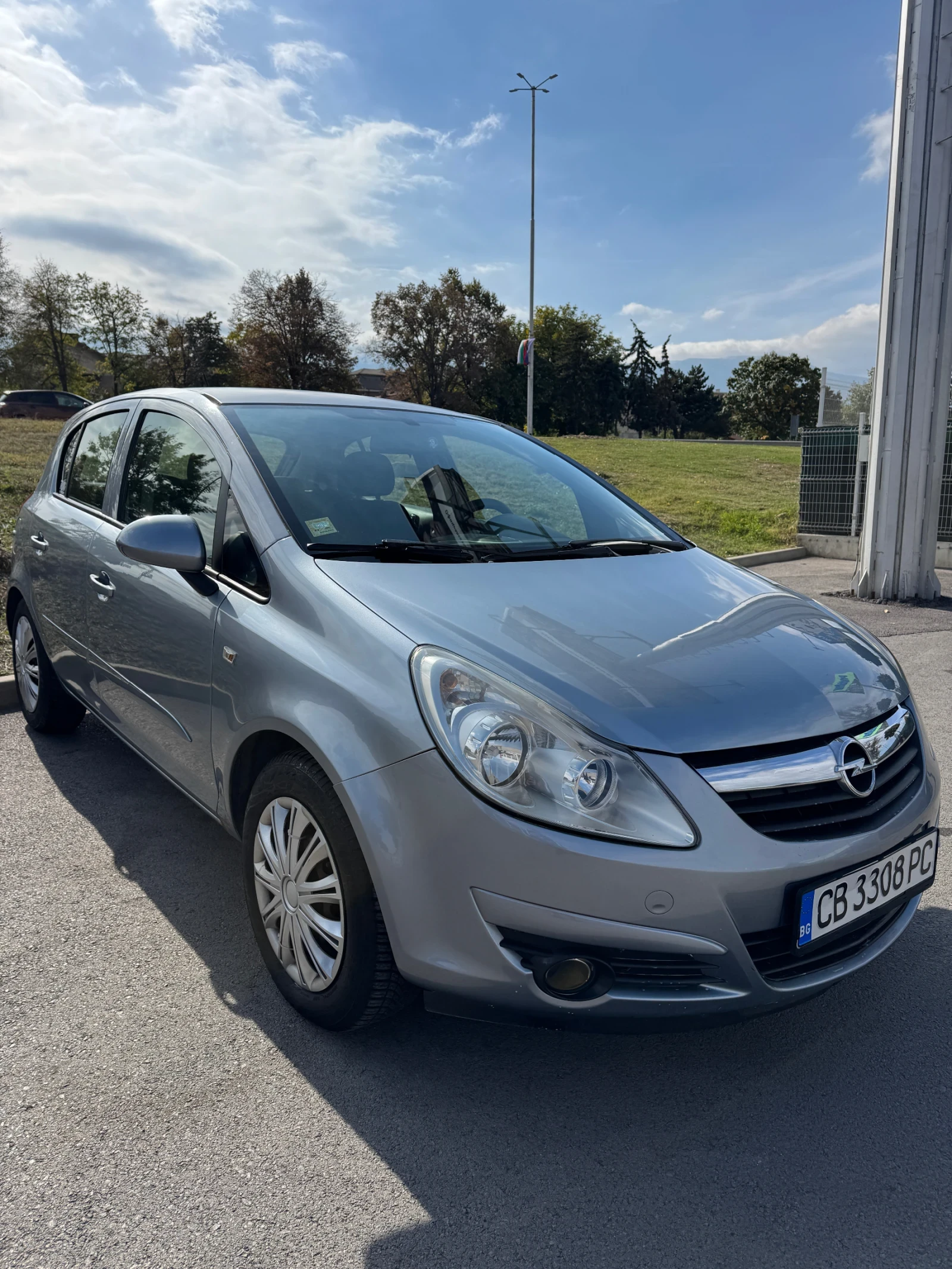 Opel Corsa 1.4 90.   | Mobile.bg   2