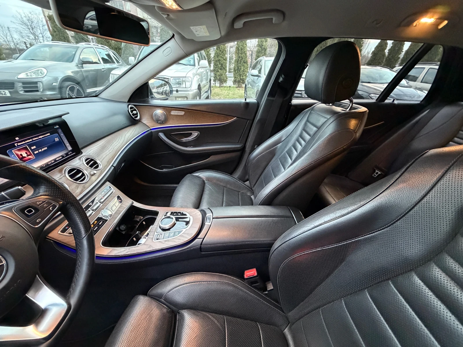 Mercedes-Benz E 220  - изображение 9