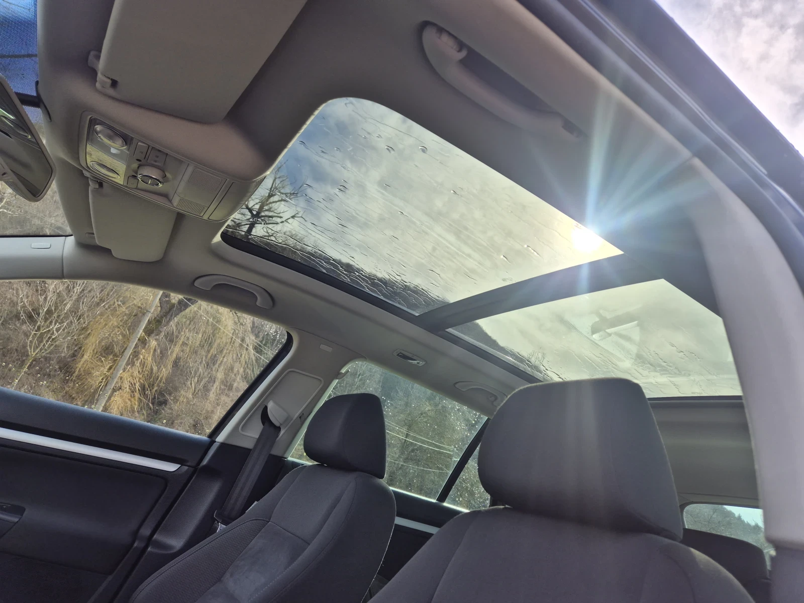 VW Golf 1.6 105k.s PANORAMA HIGHLINE 4MOTION, снимка 5 - Автомобили и джипове - 53863793