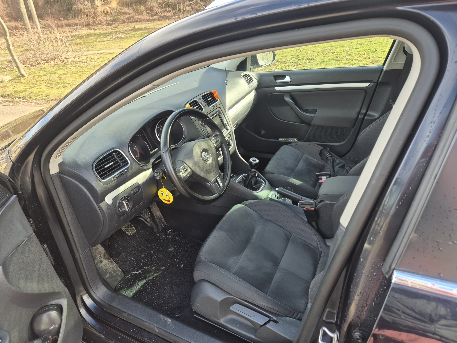 VW Golf 1.6 105k.s PANORAMA HIGHLINE 4MOTION, снимка 9 - Автомобили и джипове - 53863793