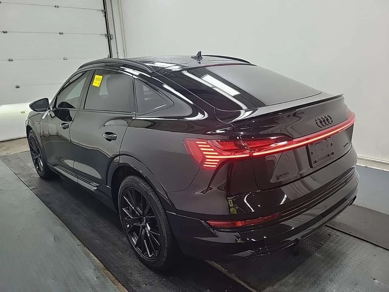 Audi E-Tron TECHNIK  CARFAX, снимка 4 - Автомобили и джипове - 54071963