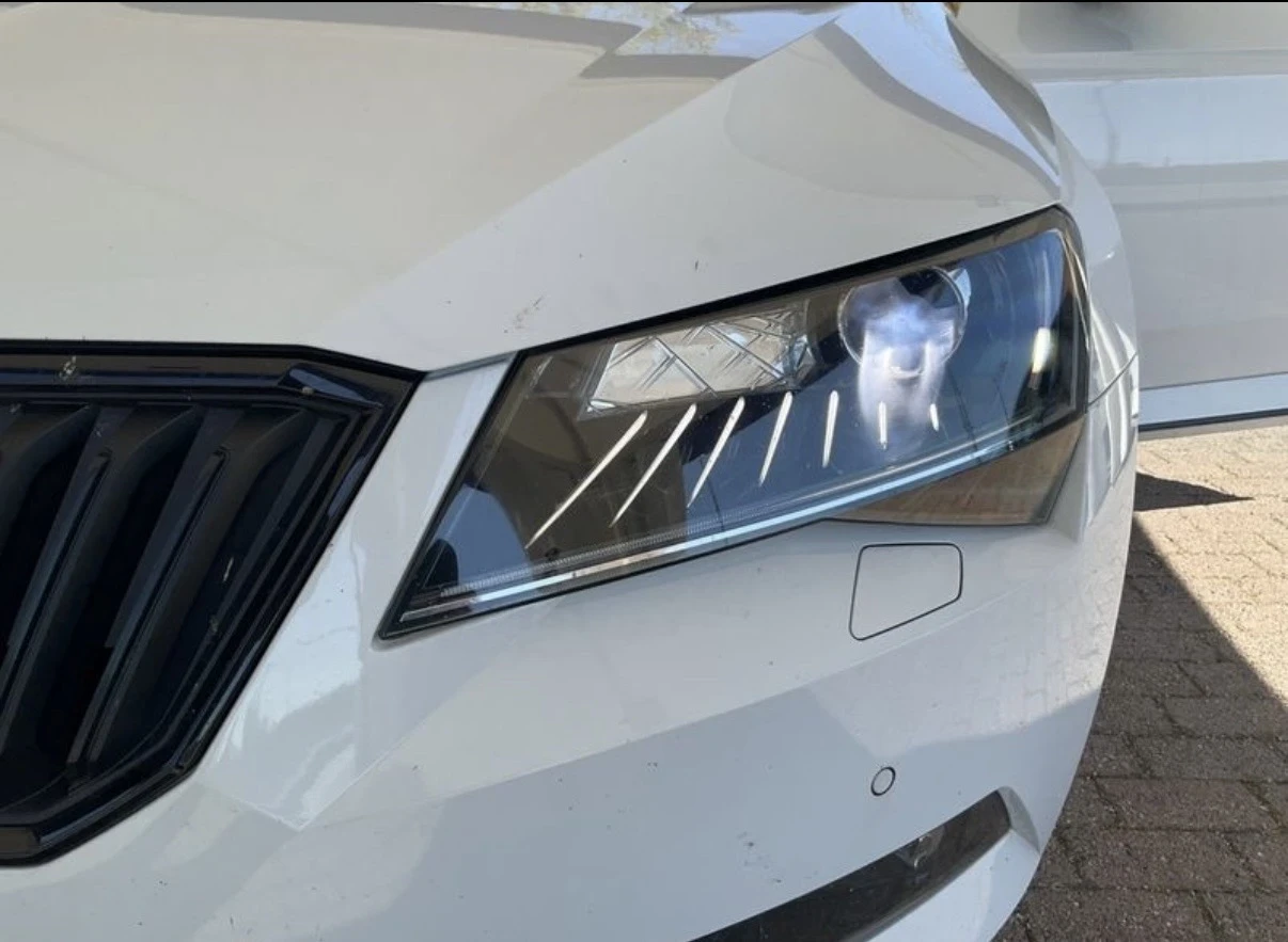 Skoda Superb SPORTLINE ОЧАКВАН ВНОС, снимка 10 - Автомобили и джипове - 54333215