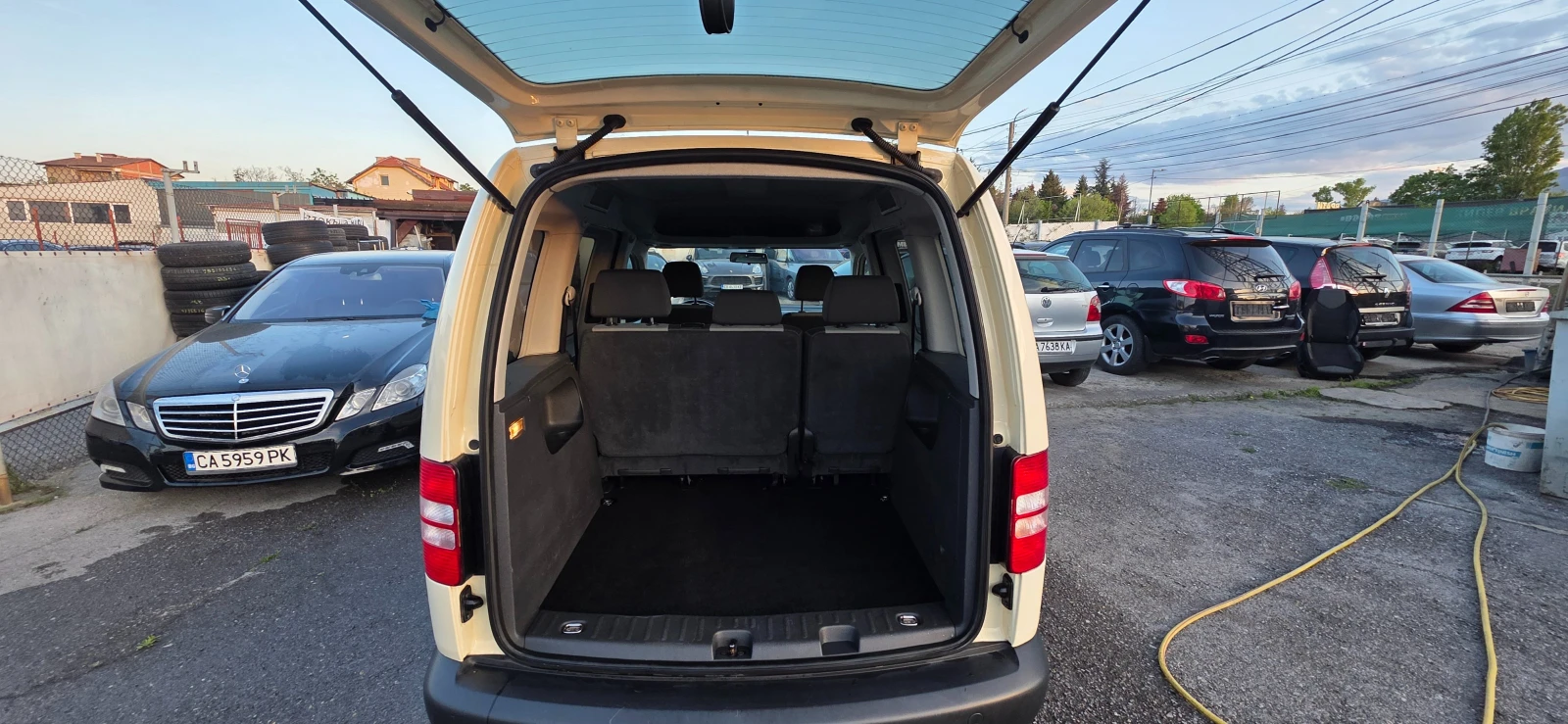 VW Caddy 2.0-109-метан, снимка 15 - Автомобили и джипове - 54350456