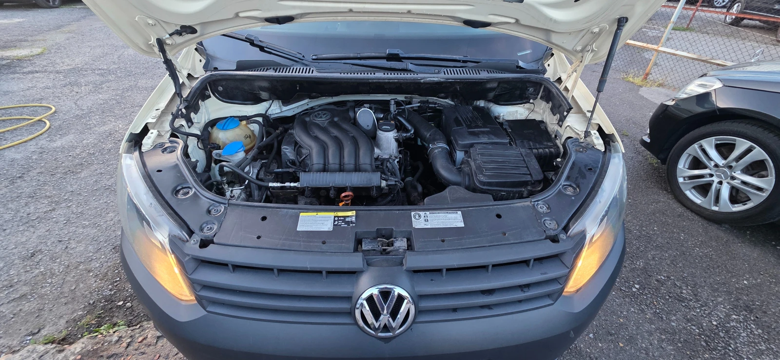 VW Caddy 2.0-109-метан, снимка 17 - Автомобили и джипове - 54350456