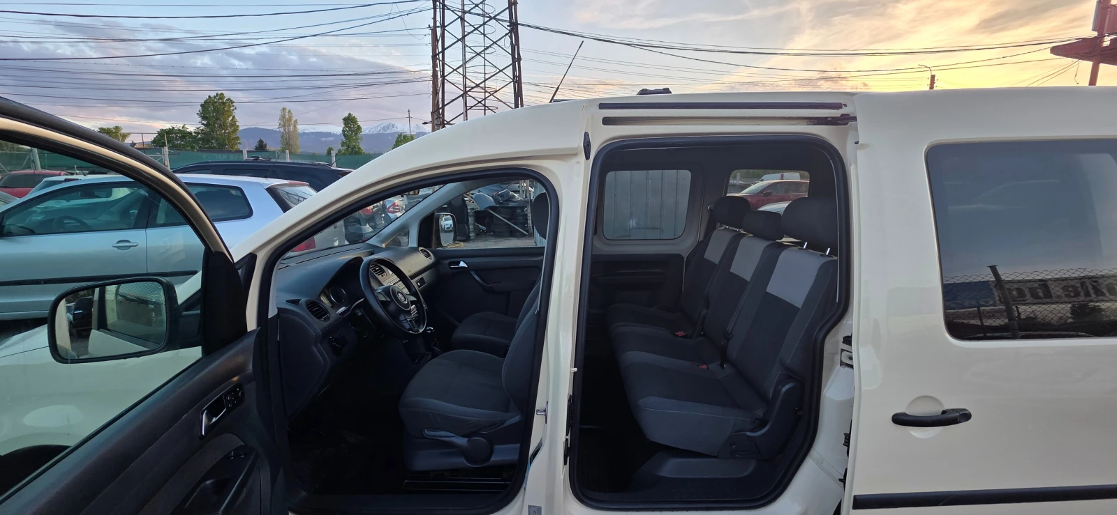 VW Caddy 2.0-109-метан, снимка 10 - Автомобили и джипове - 54350456