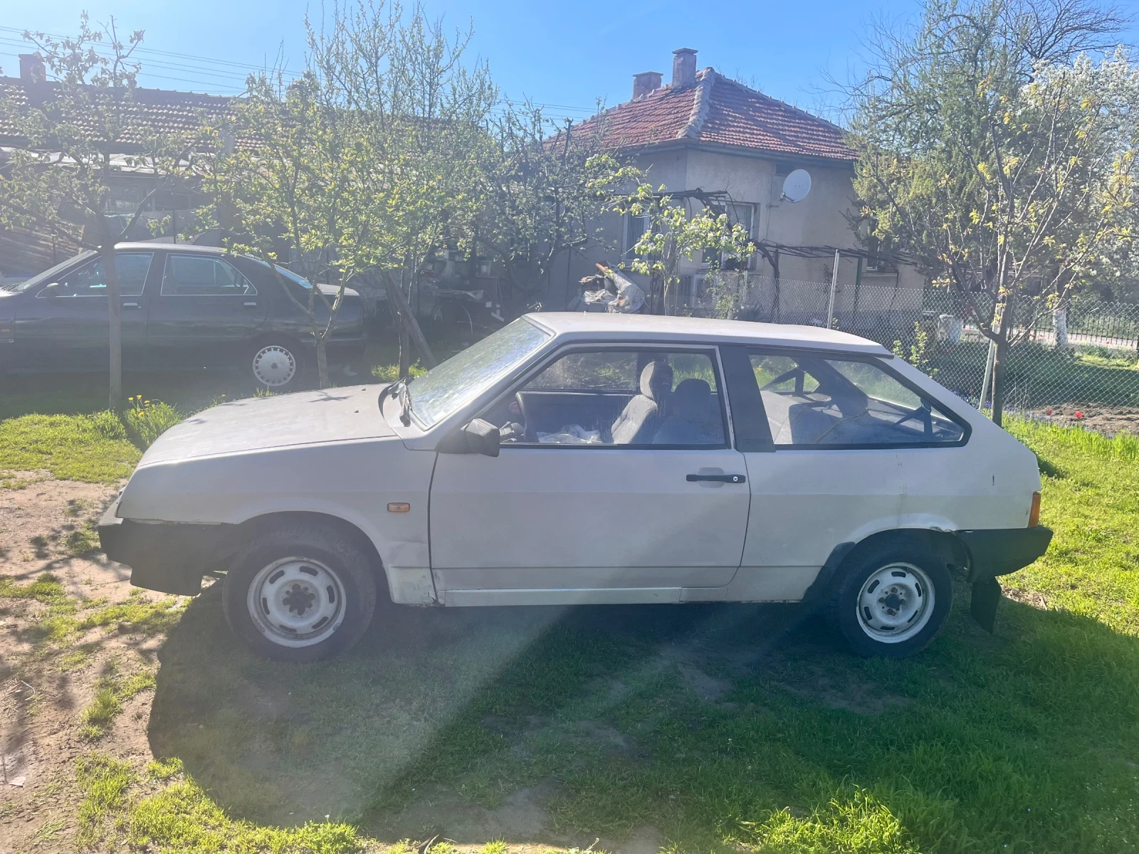 Lada Samara Ладата е Спутник 1, 5 бензин, снимка 5 - Автомобили и джипове - 54382324
