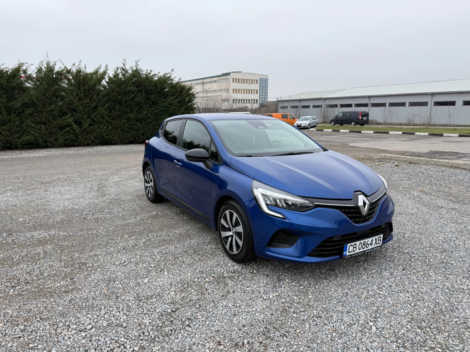 Renault Clio Лизинг! Гаранция до 2028г., снимка 4 - Автомобили и джипове - 54517746