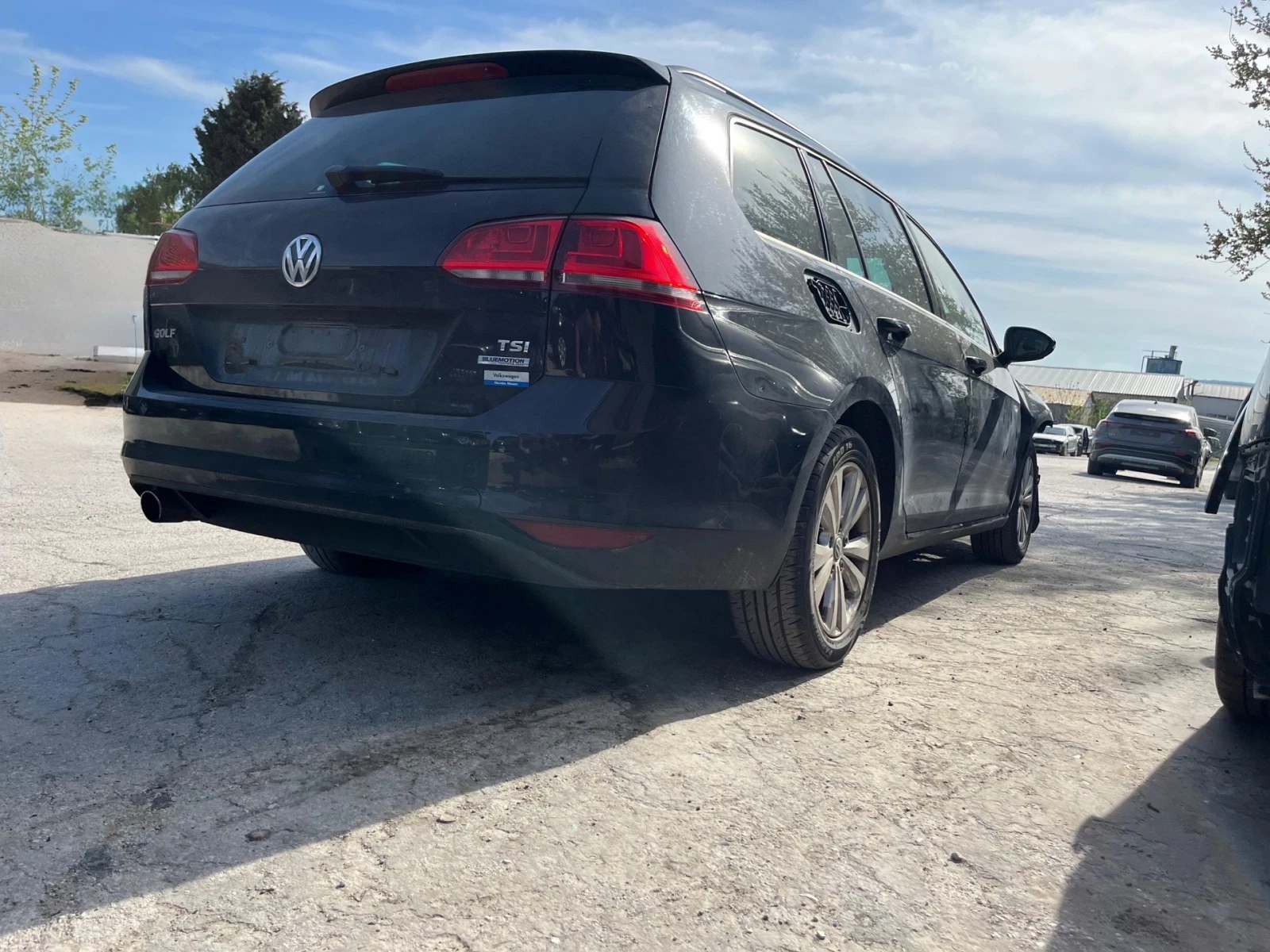 VW Golf 1.2tfsi автомат, снимка 6 - Автомобили и джипове - 54623322