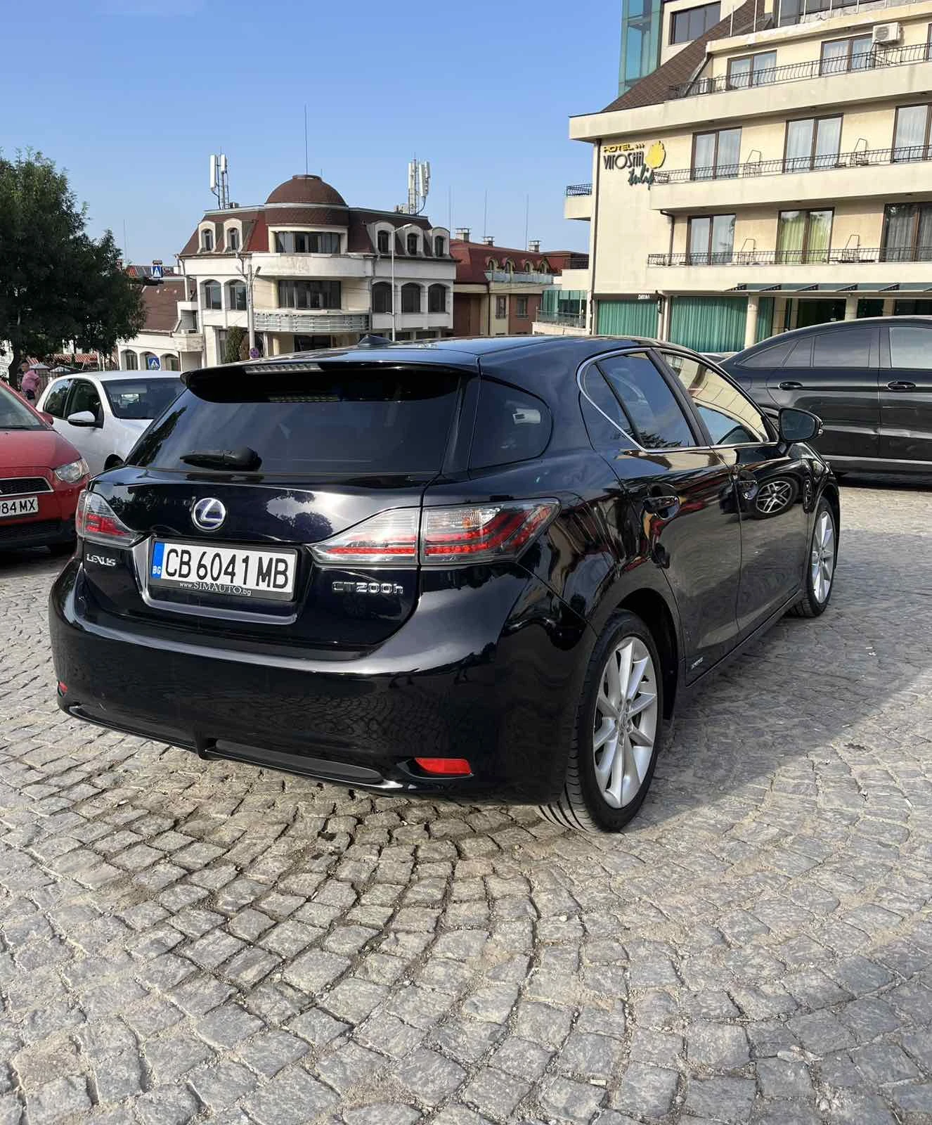 Lexus CT 200h, снимка 5 - Автомобили и джипове - 54702317