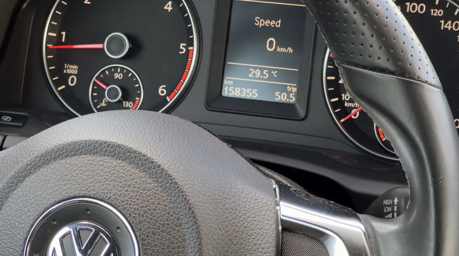VW Scirocco 2.0TDi Autom.Navi Подгрев Xenon, снимка 9 - Автомобили и джипове - 54852934