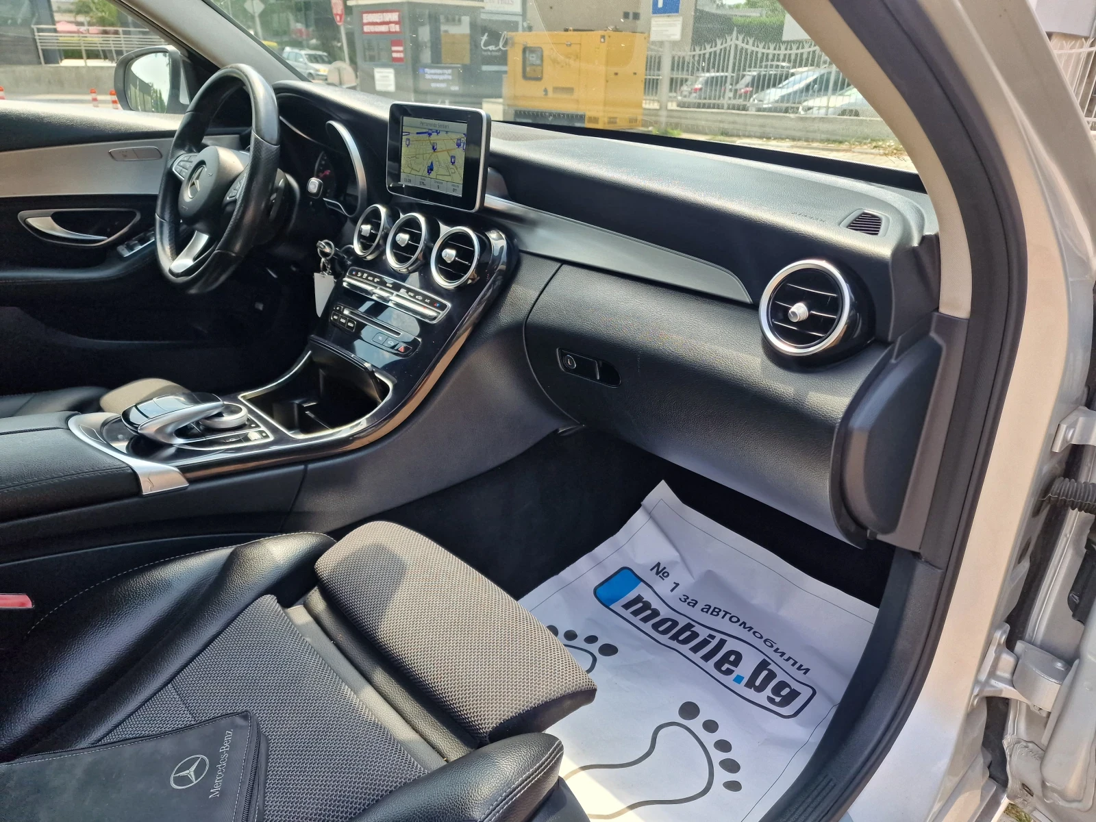 Mercedes-Benz C 220, снимка 14 - Автомобили и джипове - 54879931