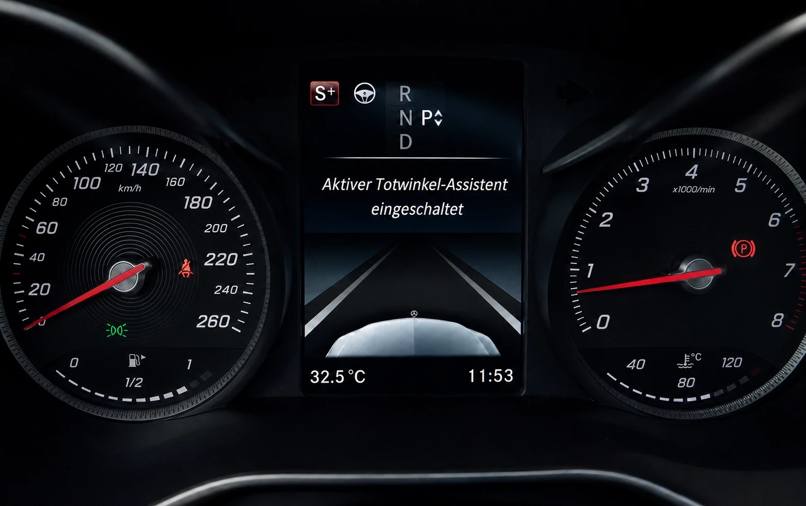 Mercedes-Benz C 200 AMG Line 4matic, снимка 4 - Автомобили и джипове - 55123804
