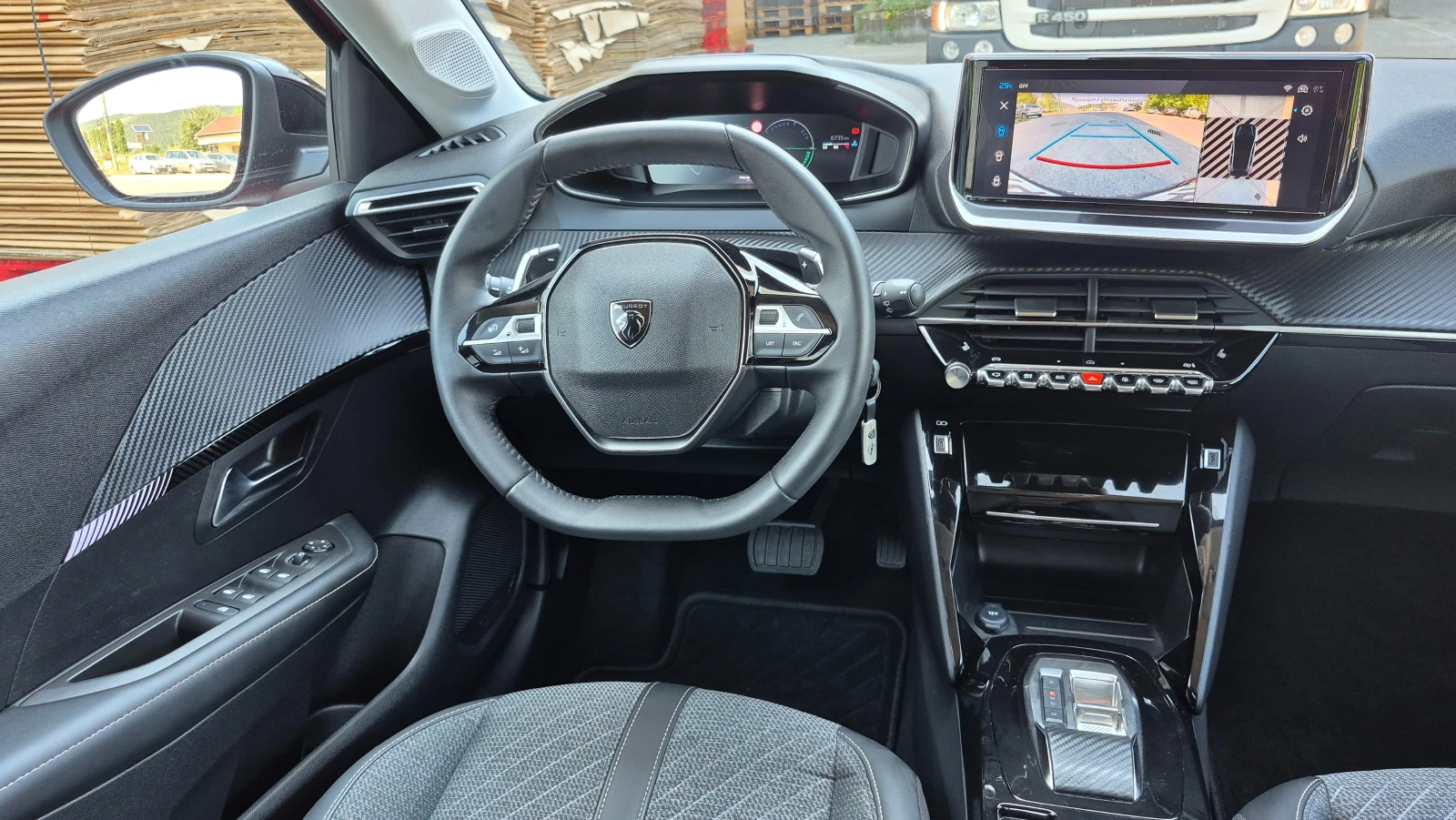 Peugeot 208 1.2 HYBRID 6700км Германия, снимка 15 - Автомобили и джипове - 55331609