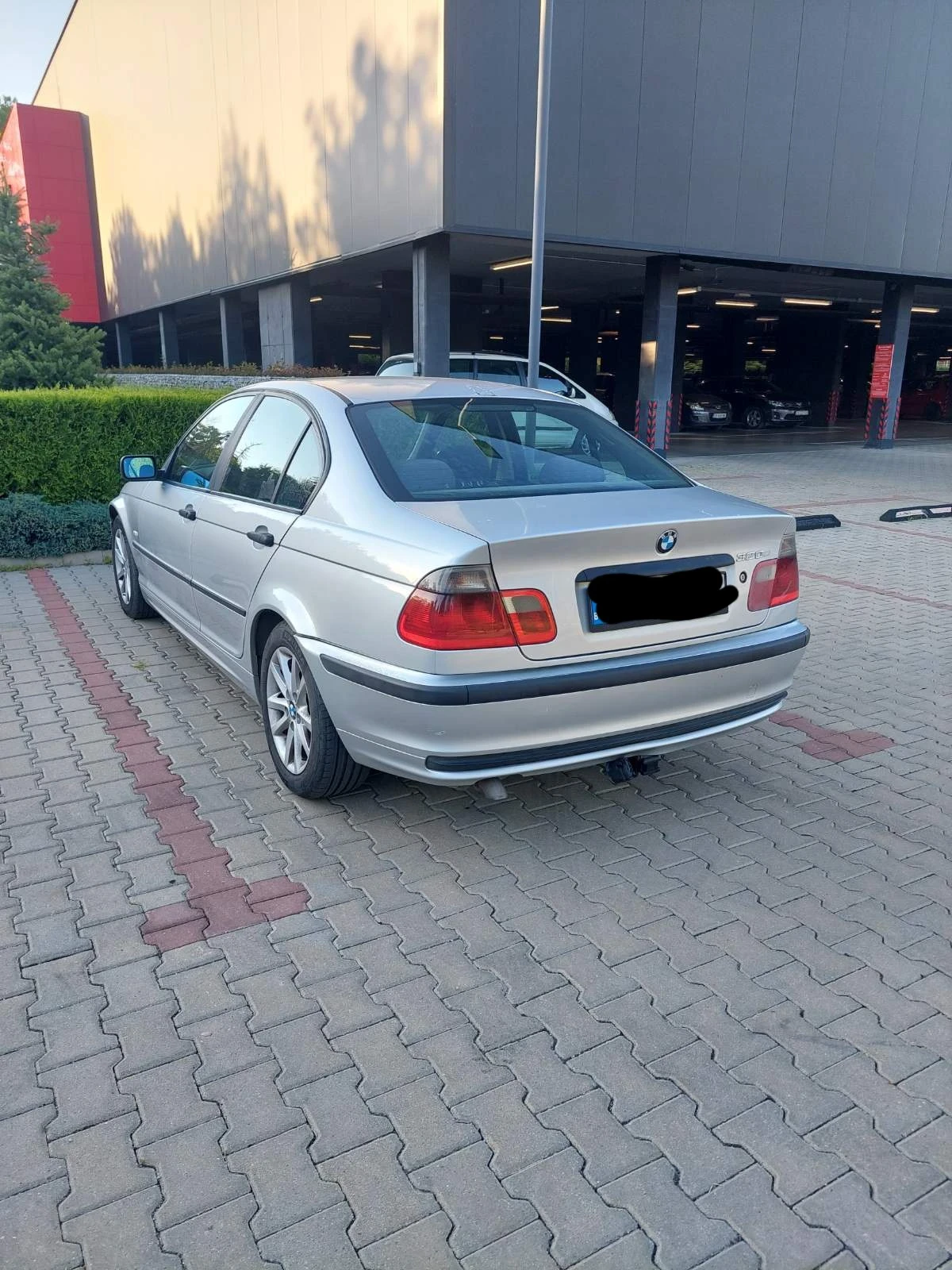 BMW 320, снимка 2 - Автомобили и джипове - 55537807