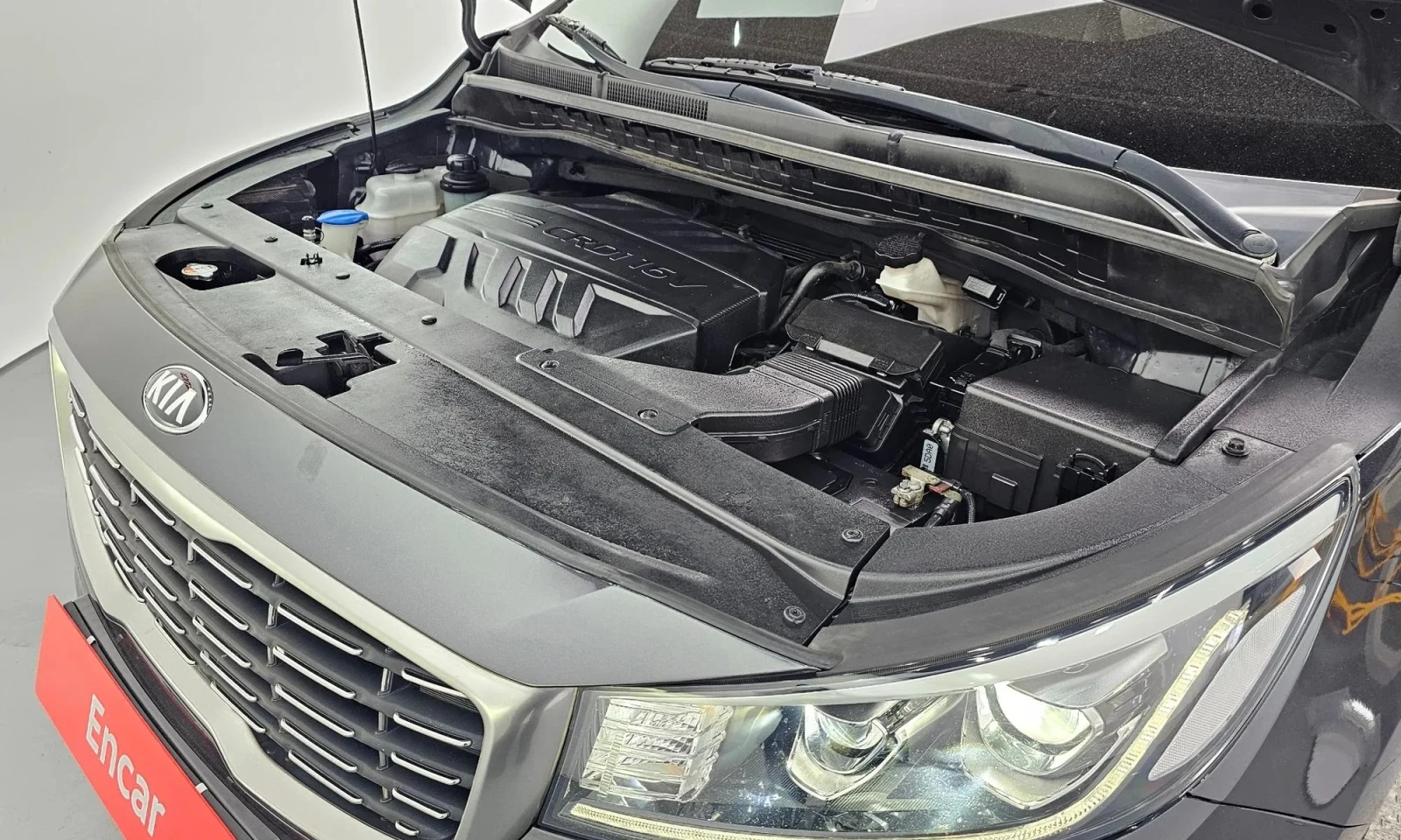 Kia Carnival 9-Seater Prestige , снимка 5 - Автомобили и джипове - 55612391