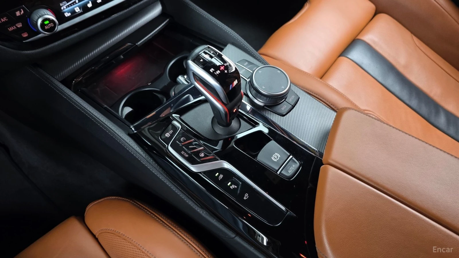 BMW M5 HUD* 360* КОЖА* НАВИ* ПАНО* АВТОКРЕДИТ, снимка 8 - Автомобили и джипове - 55652851