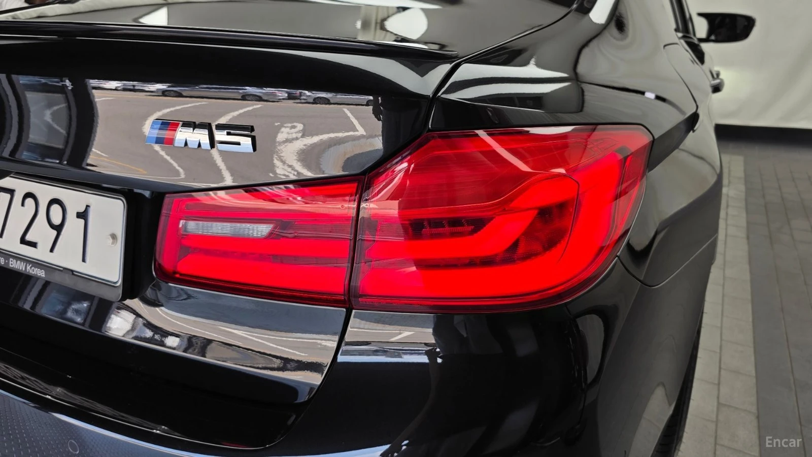 BMW M5 HUD* 360* КОЖА* НАВИ* ПАНО* АВТОКРЕДИТ, снимка 17 - Автомобили и джипове - 55652851