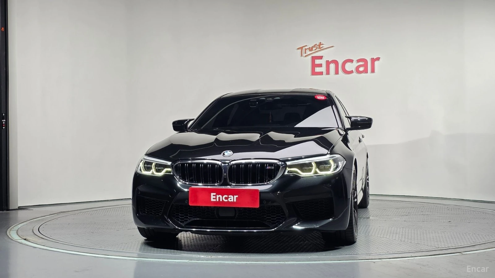 BMW M5 HUD* 360* КОЖА* НАВИ* ПАНО* АВТОКРЕДИТ, снимка 3 - Автомобили и джипове - 55652851