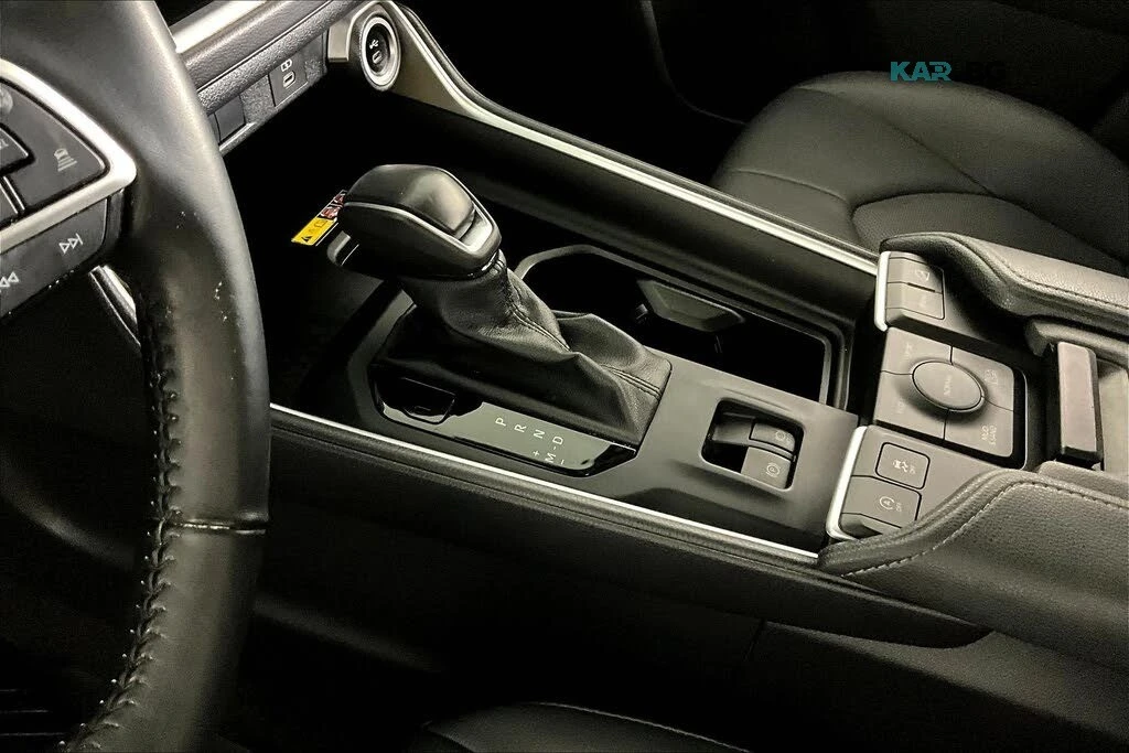 Toyota Grand Highlander XLE* AWD* КОЖА* ПОДГРЕВ* КАМЕРА* NAVI* LED* , снимка 13 - Автомобили и джипове - 55751122
