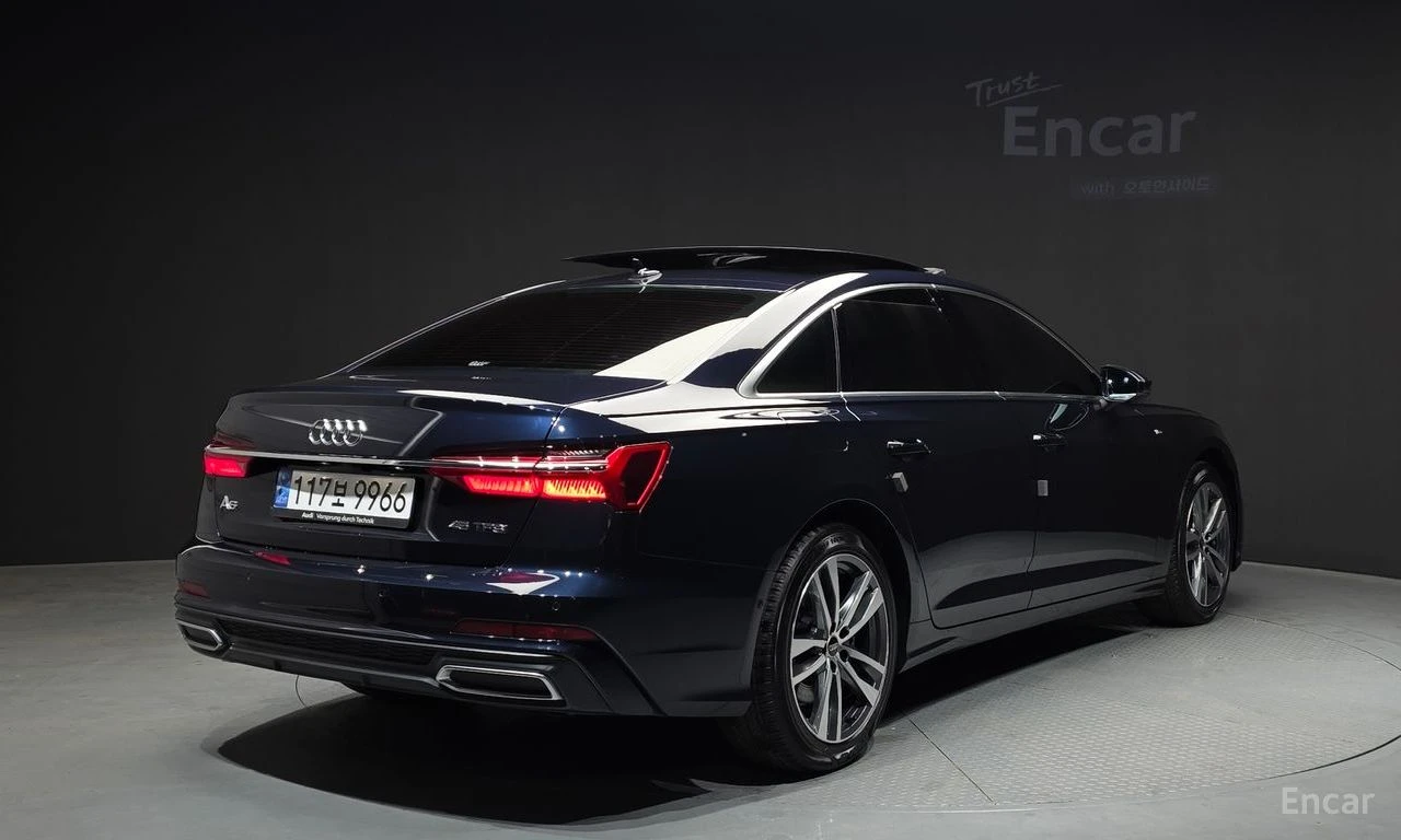Audi A6 45TFSI* MATRIX* S* LINE* ОБДУХВАНЕ* ХЕДЪП* LANE* A, снимка 2 - Автомобили и джипове - 56008183