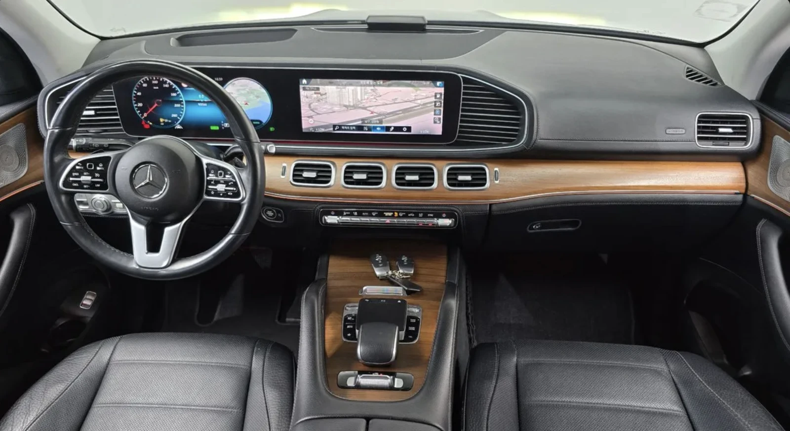 Mercedes-Benz GLE 450 AMG / BURMESTER / 360 CAM /HEAD UP, снимка 8 - Автомобили и джипове - 56016171
