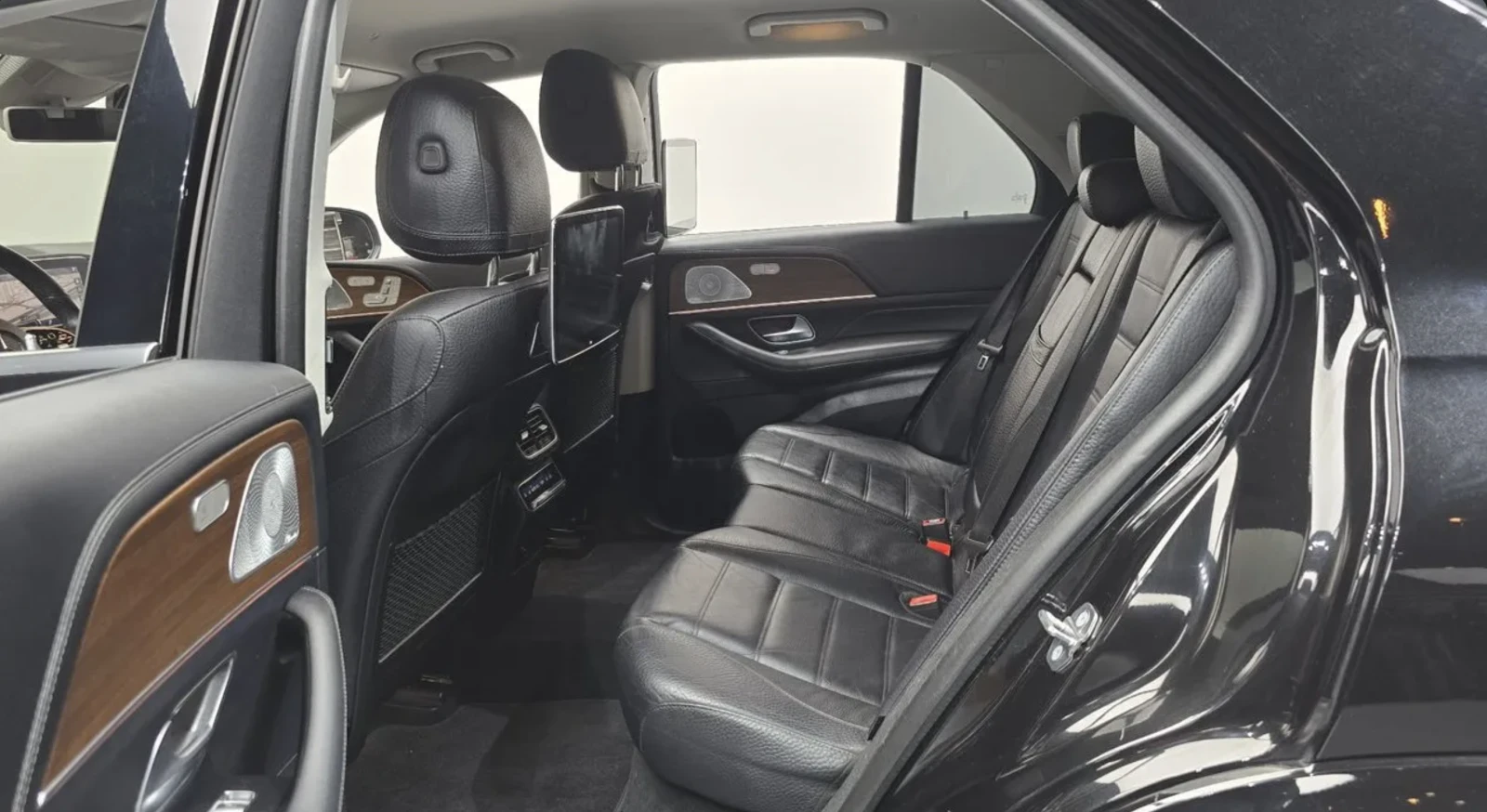 Mercedes-Benz GLE 450 AMG / BURMESTER / 360 CAM /HEAD UP, снимка 13 - Автомобили и джипове - 56016171