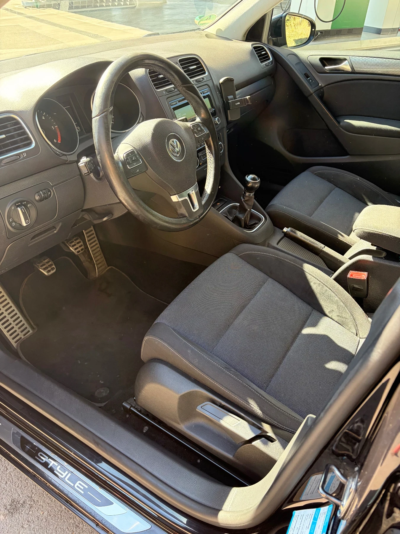 VW Golf STYLE, снимка 8 - Автомобили и джипове - 56346435