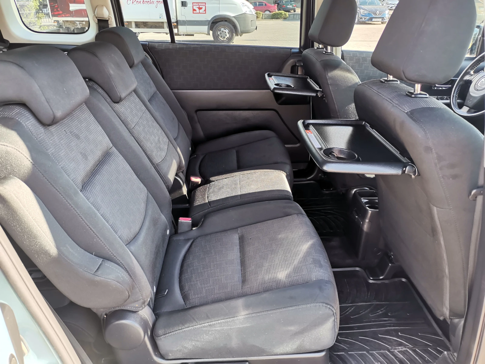 Mazda 5 2.0 145hp газ/бензин, снимка 11 - Автомобили и джипове - 56434261