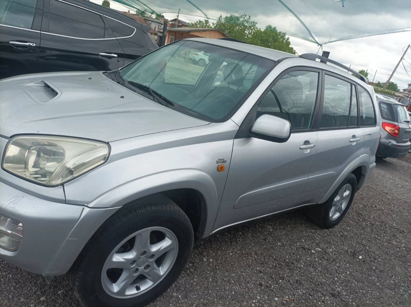 Toyota Rav4, снимка 10 - Автомобили и джипове - 48074159