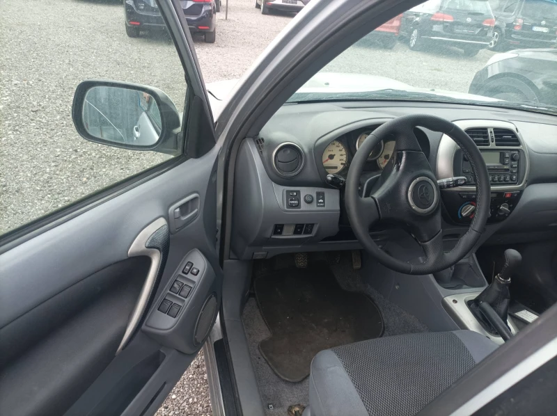 Toyota Rav4, снимка 3 - Автомобили и джипове - 48074159