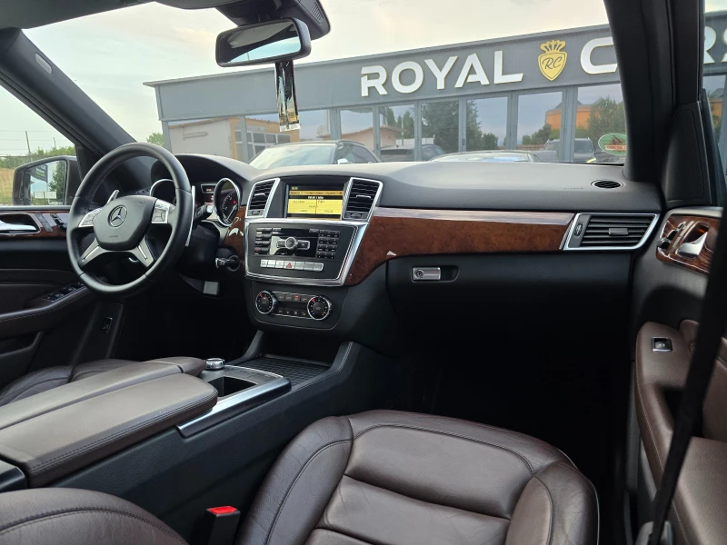 Mercedes-Benz ML * AMG Edition * Key less GO * Distronic * Camera *, снимка 16 - Автомобили и джипове - 52281472