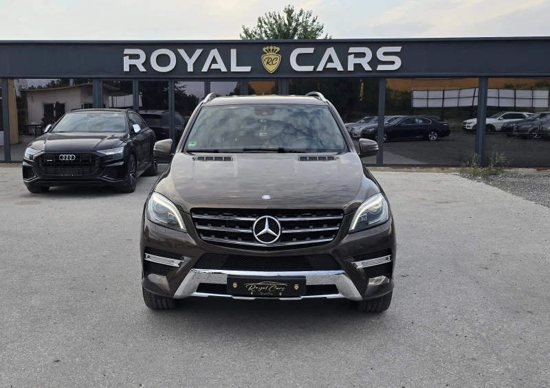 Mercedes-Benz ML * AMG Edition * Key less GO * Distronic * Camera *, снимка 2 - Автомобили и джипове - 52281472