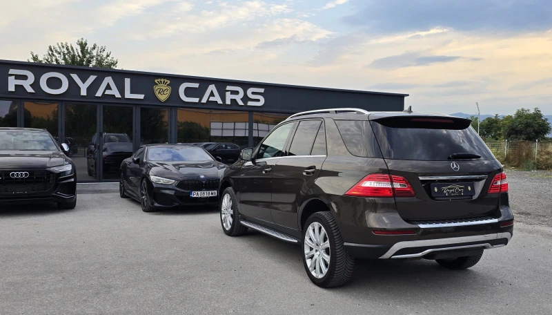 Mercedes-Benz ML * AMG Edition * Key less GO * Distronic * Camera *, снимка 7 - Автомобили и джипове - 52281472