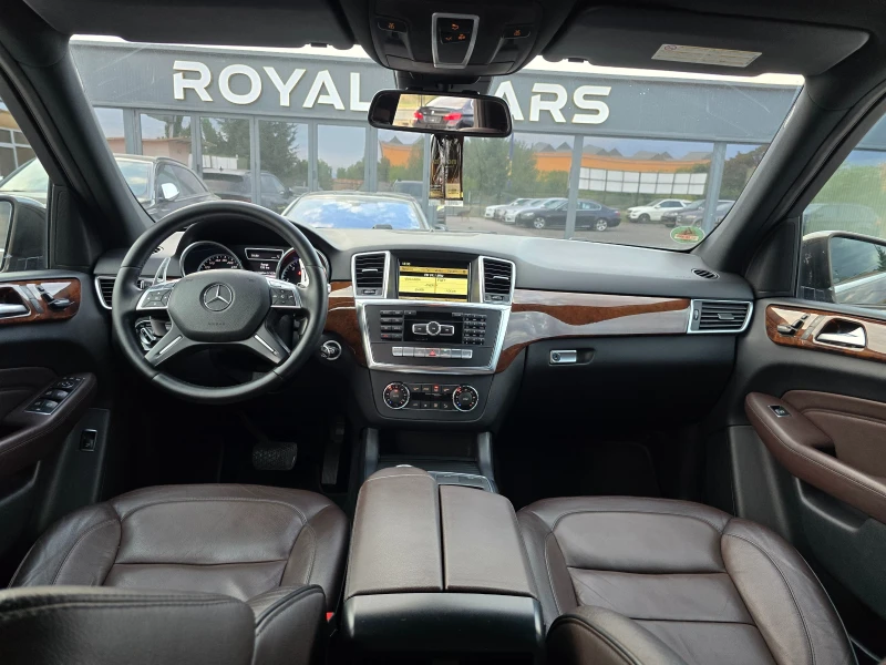 Mercedes-Benz ML * AMG Edition * Key less GO * Distronic * Camera *, снимка 17 - Автомобили и джипове - 52281472