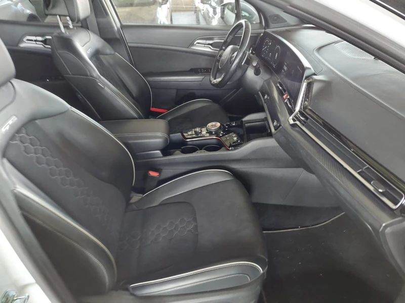 Kia Sportage 1.6 CRDi Mild-Hybrid GT Line Plus, снимка 7 - Автомобили и джипове - 51723363