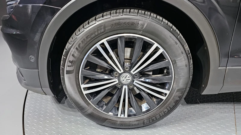 VW Tiguan 2.0TDI PRESTIGE , снимка 5 - Автомобили и джипове - 52535925