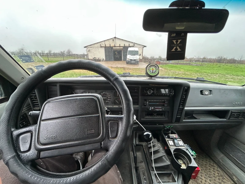 Jeep Cherokee, снимка 8 - Автомобили и джипове - 52584010