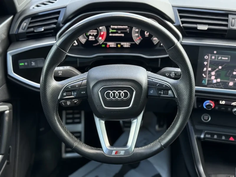 Audi Q3 PROGRESSIV* S-LINE* Без инциденти* CARFAX, снимка 11 - Автомобили и джипове - 52591454